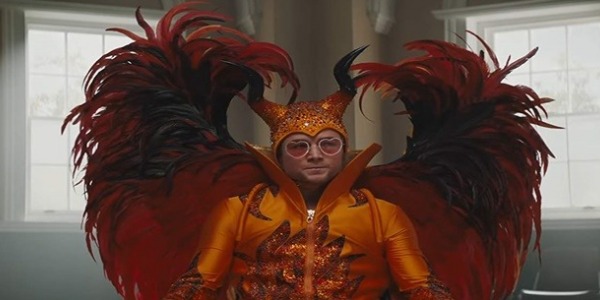 Cristais, chifres e asas para Elton John no filme Rocketman